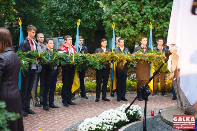 В Івано-Франківську встановили обеліск пам’яті Героя Небесної сотні Романа Гурика (Фоторепортаж) — фото 3