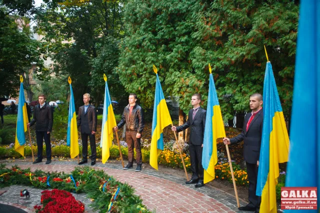 В Івано-Франківську встановили обеліск пам’яті Героя Небесної сотні Романа Гурика (Фоторепортаж) — фото 6