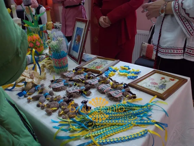 В обласній філармонії відбувся благодійний концерт «Так, я люблю Україну!» (Фоторепортаж) — фото 3