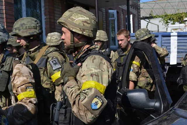 Прикарпатський журналіст відвідав Іловайськ, коли ще там не було «пекла» (Фото) — фото 1