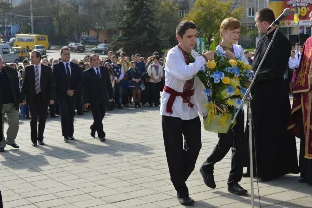 Сьогодні прикарпатські націоналісти відзначають 55-ту річницю з дня загибелі Степана Бандери (Фото) — фото 6