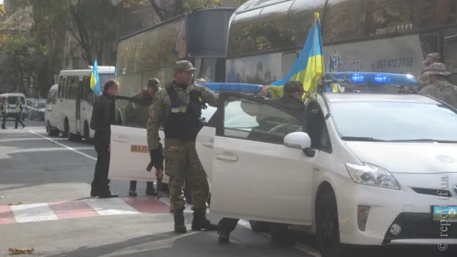 В Івано-Франківськ повернулись 95 бійців, які більше місяця воювали у зоні АТО (Фоторепортаж) + (Відео) — фото 4