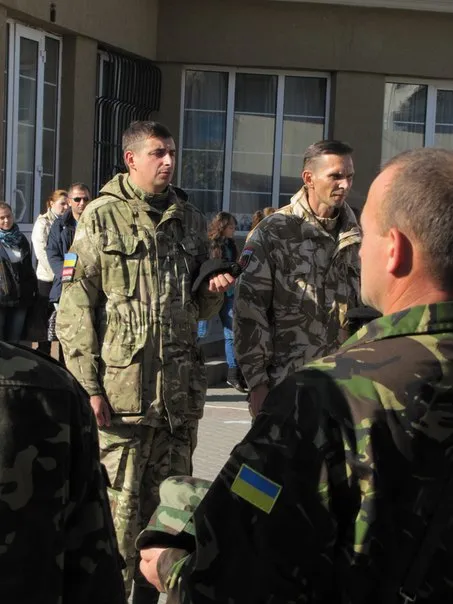 «Правий сектор» поїхав воювати на Схід (Фото) — фото 2