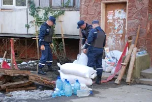 Біля багатоповерхівки підірвали гранату часів Другої Світової війни (Відео) — фото 1