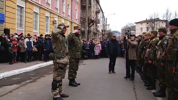 В Маріуполь вирушив черговий загін прикарпатських міліціонерів (Фото) — фото 4
