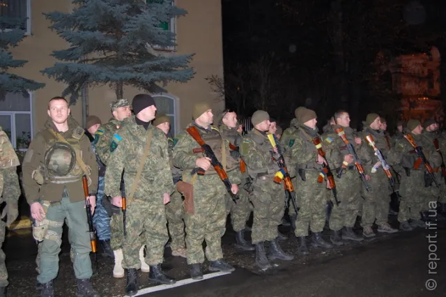 95 бійців зведеного загону батальйону «Івано-Франківськ» повернулись із зони АТО (Фоторепортаж) — фото 8