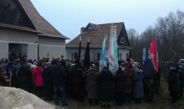 На Прикарпатті поховали «кіборга» у день його народження (Фото) — фото 2