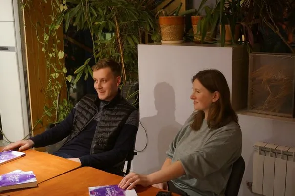 В Івано-Франківську відбулася презентація книжки Михайла Іваська «Яловохус» (Фото) — фото 4