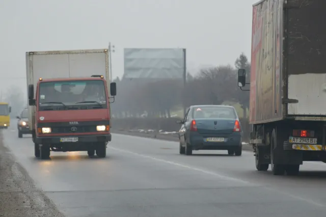 В Івано-Франківську вулиця Набережна офіційно відкрита для проїзду автотранспорту (Фоторепортаж) — фото 8