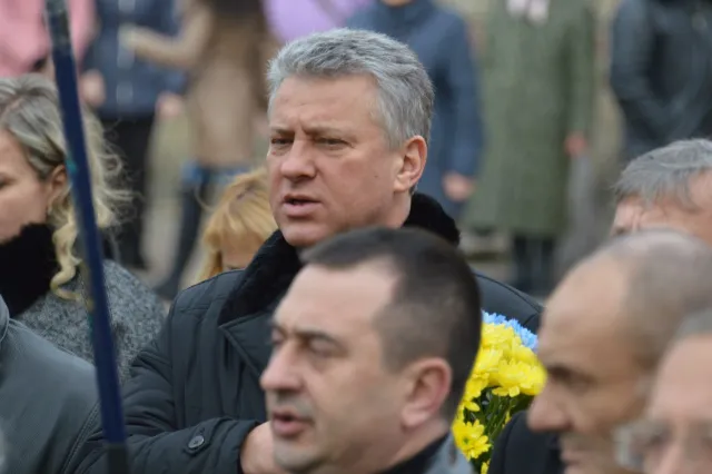 Сьогодні відбулося народне віче з нагоди 77-ї річниці від дня народження В’ячеслава Чорновіла (Фоторепортаж) — фото 7