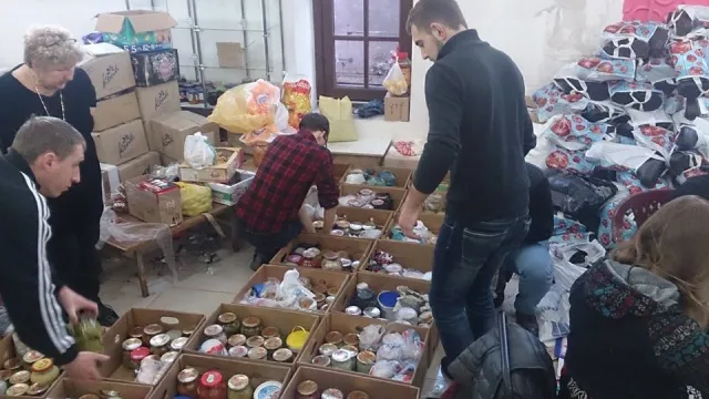 «Фронтовий вертеп 2015» вирушив на Схід (Фото) — фото 1