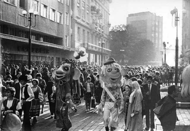 Франківськ 80-х. «Старі фотографії» від Ігора Роп'яника (Фото) — фото 3