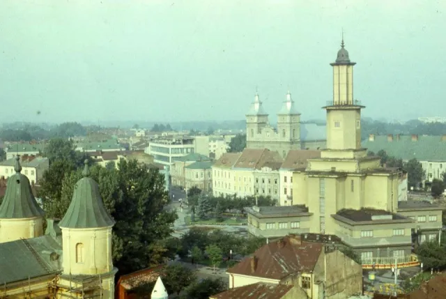 Франківськ 80-х. «Старі фотографії» від Ігора Роп'яника (Фото) — фото 4