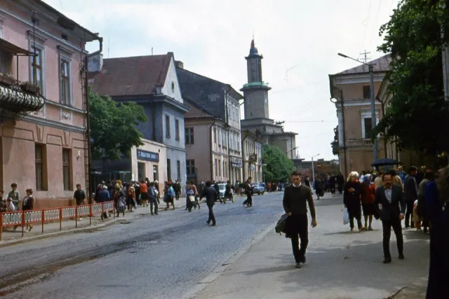 Франківськ 80-х. «Старі фотографії» від Ігора Роп'яника (Фото) — фото 7