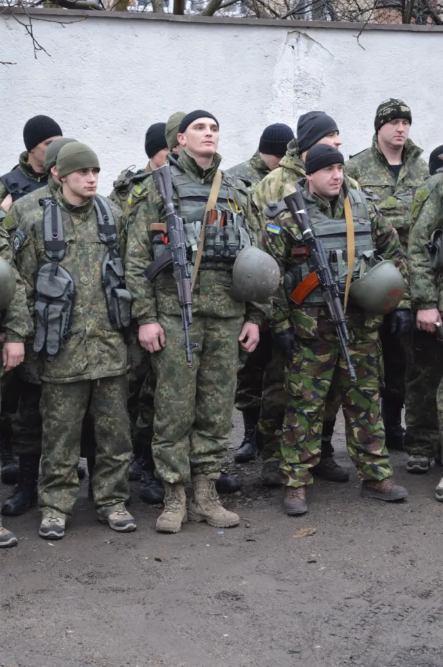 95 прикарпатських міліціонерів відправились у зону АТО (Фоторепортаж) — фото 2