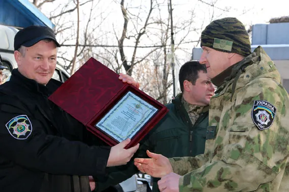 Правоохоронці з Івано-Франківська завершили службу в Маріуполі (Фоторепортаж) — фото 4