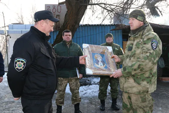 Правоохоронці з Івано-Франківська завершили службу в Маріуполі (Фоторепортаж) — фото 6