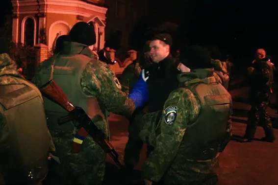 Зведений загін міліціонерів на Прикарпатті зустріли хлібом-сіллю (Фото) — фото 4