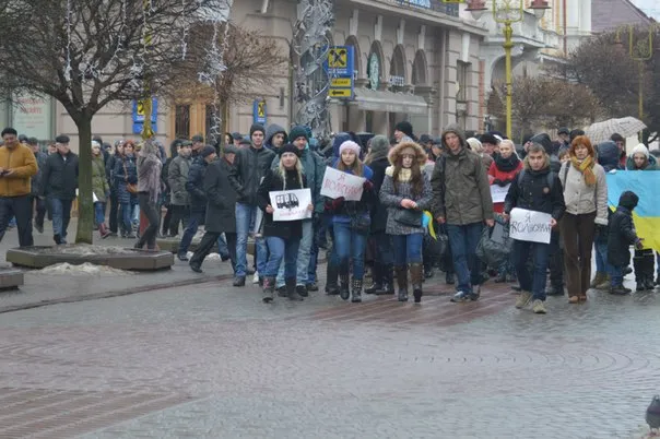 Іванофранківці вийшли на марш миру під гаслом «Я – Волноваха» (Фоторепортаж) — фото 3