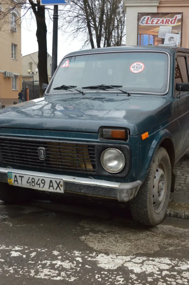 В Івано-Франківську молодь полювала на «авторагулів» (Фоторепортаж) — фото 12