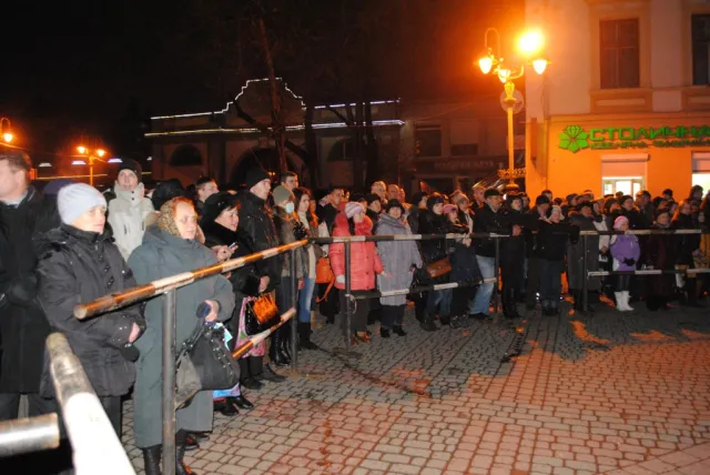 В Івано-Франківську відбулося урочисте закриття Новорічно-Різдвяного фестивалю (Фото) — фото 4