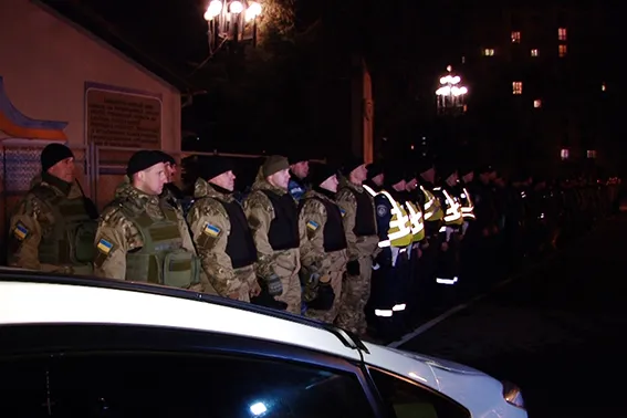 Іванофранківці патрулювали місто разом з міліціонерами (Фоторепортаж) — фото 1