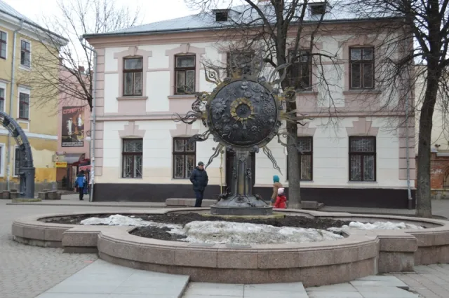Франківське «Великоднє сонечко» демонтують та перенесуть — фото 1