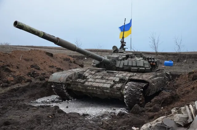 Боєць з Франківська разом з побратимами захопили під Дебальцеве російський танк (Фото) — фото 1