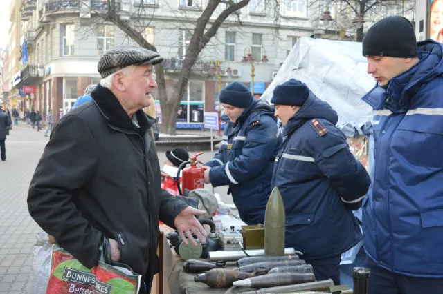 Іванофранківців навчали, як поводитись в надзвичайних ситуаціях (Фоторепортаж) — фото 5