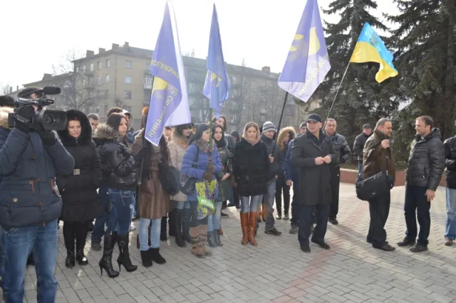 У Франківську відбулась «акція-попередження влади» (фото) — фото 1