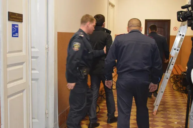 Франківського екс-депутата Володимира Колковського посадили на 5 років із конфіскацією майна (фото) — фото 5