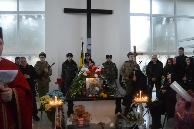 В Івано-Франківську в останню путь провели Андрія Прошака (фото) — фото 7