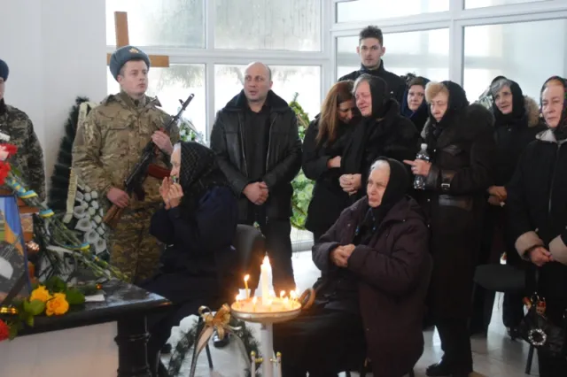 В Івано-Франківську в останню путь провели Андрія Прошака (фото) — фото 8