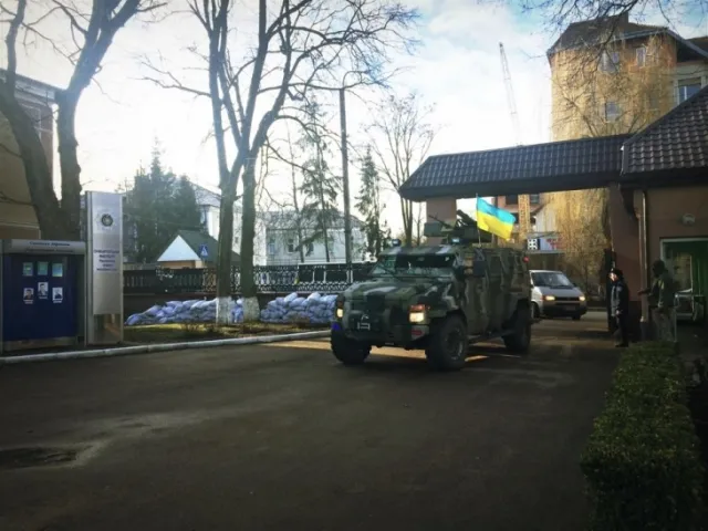 На ротацію прибули півсотні бійців спецпідрозділу «Омега» (фоторепортаж) — фото 1