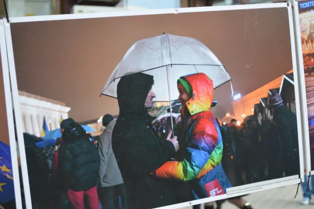 В центрі міста просто неба відкрилася виставка українських фотографів «HUMAN FACTOR. LAST EDITION» (фоторепортаж) — фото 8