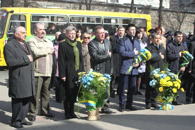 У Франківську вшанували річницю загибелі Чорновола (фото) — фото 3
