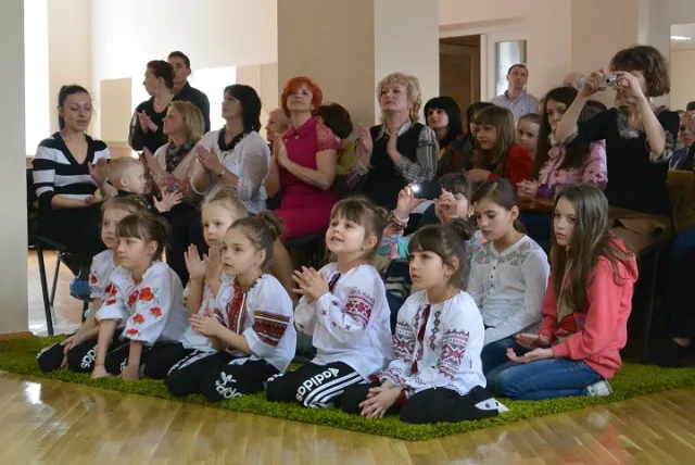 В Івано-Франківську обирали «Міс клубів-2015» (фоторепортаж) — фото 8