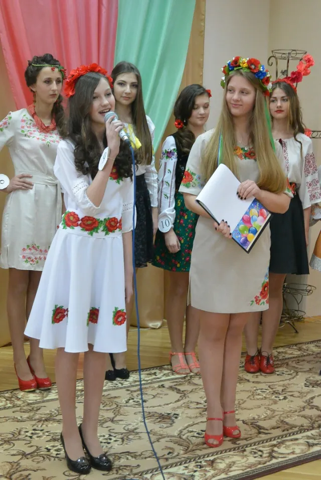 В Івано-Франківську обирали «Міс клубів-2015» (фоторепортаж) — фото 9