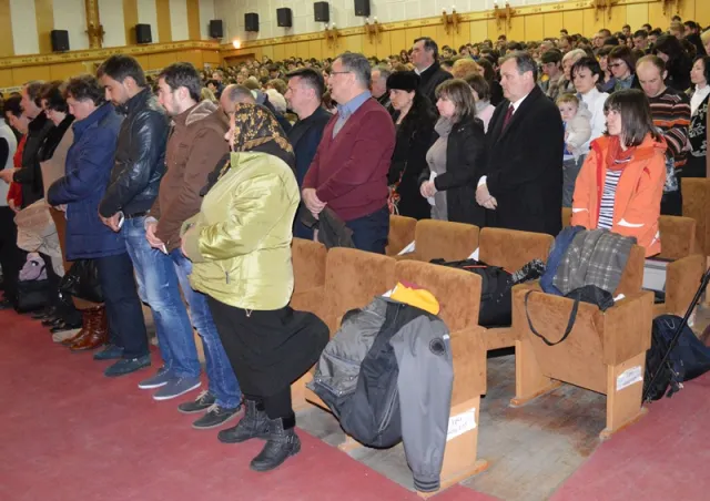 В Івано-Франківську презентували документальні фільми про Небесну Сотню Прикарпаття та Романа Гурика (фото) + (відео) — фото 5