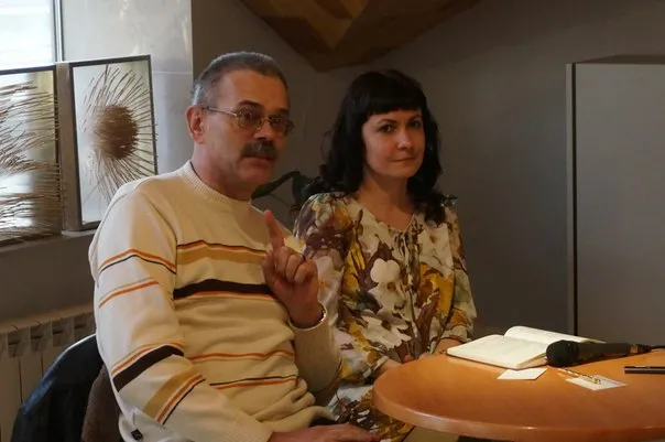 Ольга Деркачова презентувала у франківській книгарні «Є» новий роман «Коли прокинешся» (фото) — фото 2