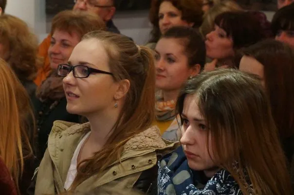 Ольга Деркачова презентувала у франківській книгарні «Є» новий роман «Коли прокинешся» (фото) — фото 6