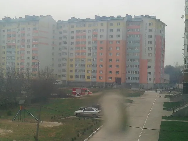 По вулиці Хіміків сильна пожежа (фото+відео) — фото 3