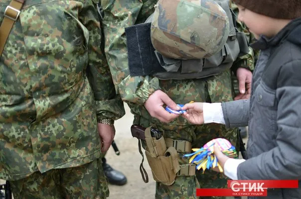 З Франківська у зону АТО відправилася чергова група міліціонерів (фото) — фото 14