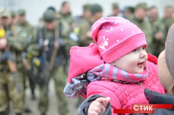 З Франківська у зону АТО відправилася чергова група міліціонерів (фото) — фото 6