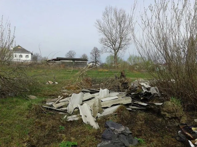Депутат вражений засміченістю території навколо «Німецького озера» (фото) — фото 3