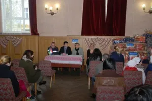Угорці передали допомогу для сотні сімей переселенців (фото) — фото 1