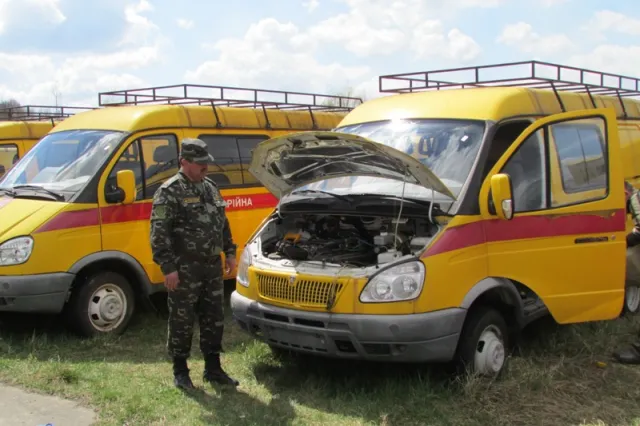 Газовики передали для потреб бійців АТО техніку вартістю понад 11 мільйонів гривень (ФОТО) — фото 8