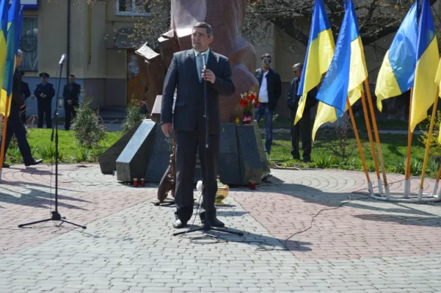 Іванофранківці вшанували пам'ять загиблих чорнобильців (фото) — фото 2