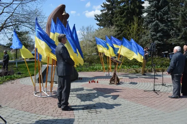 Іванофранківці вшанували пам'ять загиблих чорнобильців (фото) — фото 10
