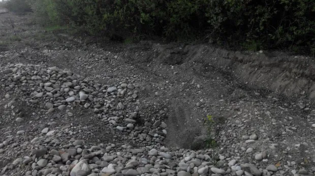 Жителі Прикапаття зняли на відео незаконний вивіз гравію (фото+відео) — фото 1